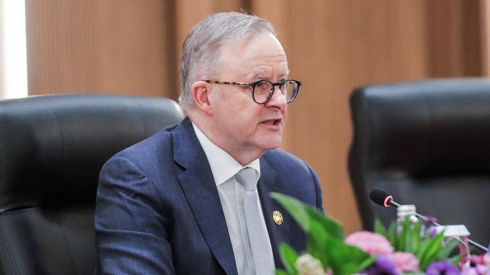 澳大利亚总理刚到上海,表达不希望改变台海现状,解放军用实弹划给“外部势力”看红线