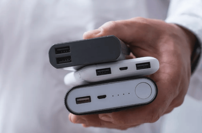 制定强制性国标，为充电宝安全兜底 | 新京报社论