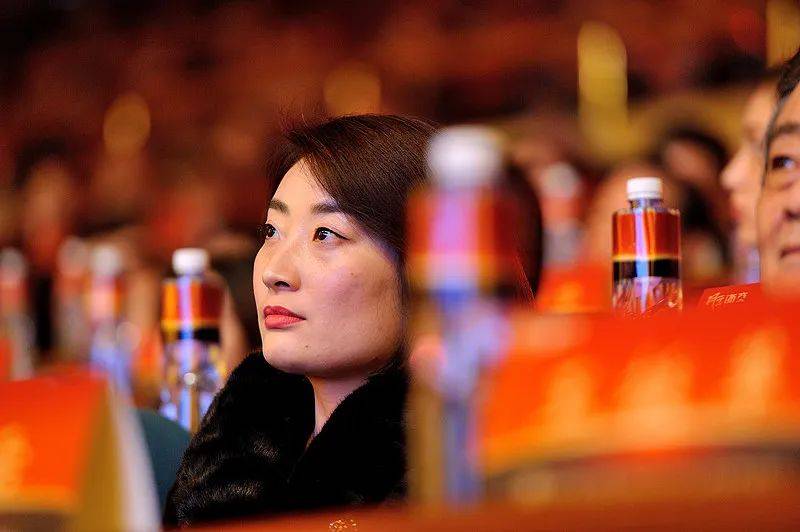 宗庆后遗产纠纷的三个关键：亲子认定、遗嘱效力、信托瑕疵