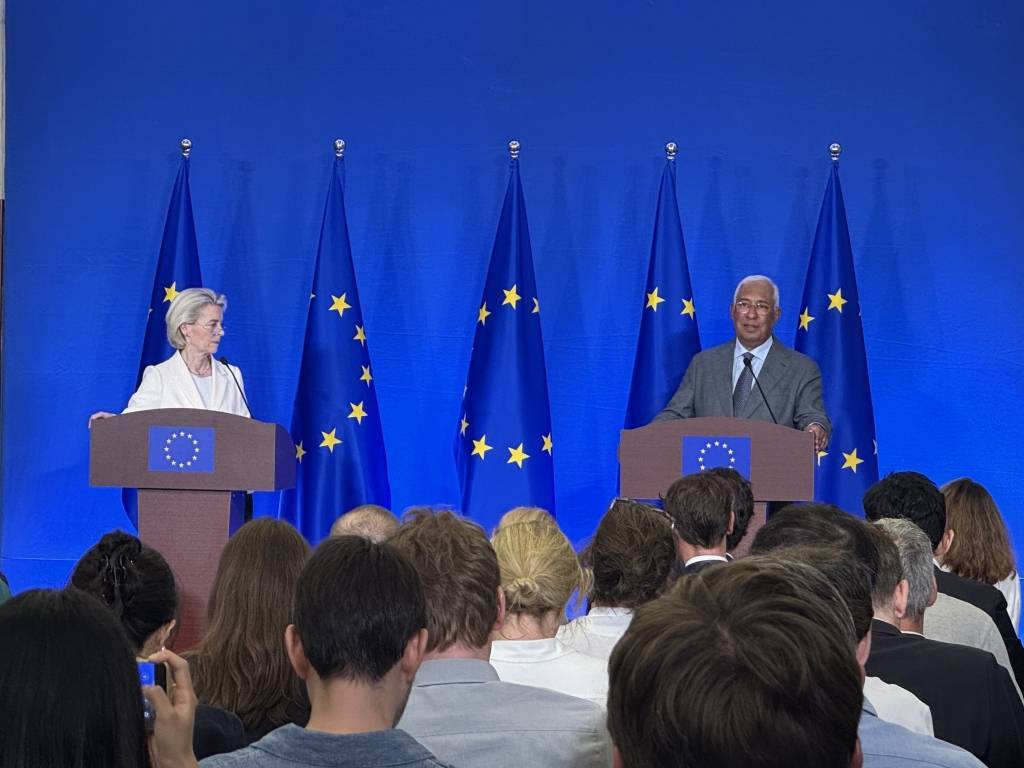 欧洲理事会主席、欧盟委员会主席：今天会晤虽短暂，却意义非凡