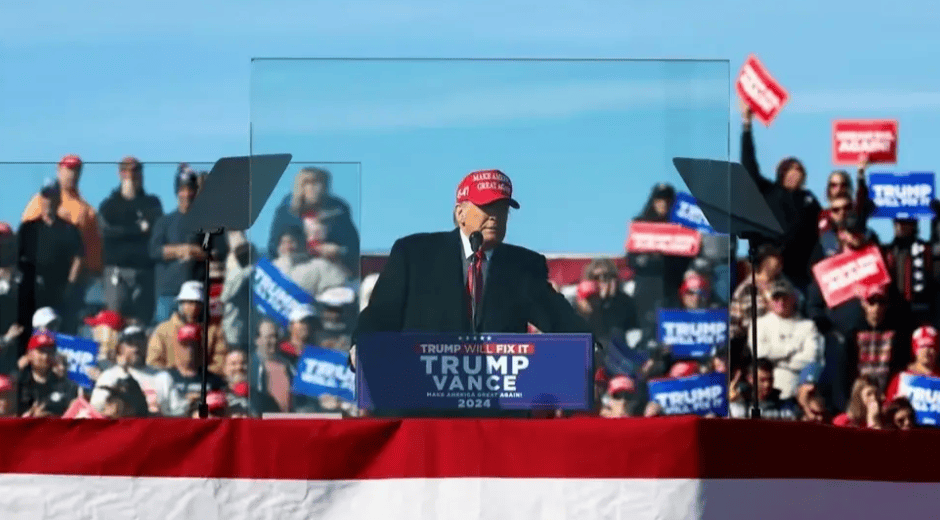 谈到晚上8点，特朗普开出访华条件，北京不用给美国留座位了？