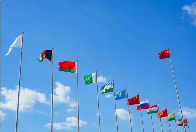 莫迪在华连发20帖，代表印度签字，宣言全票通过，但中国还有遗憾