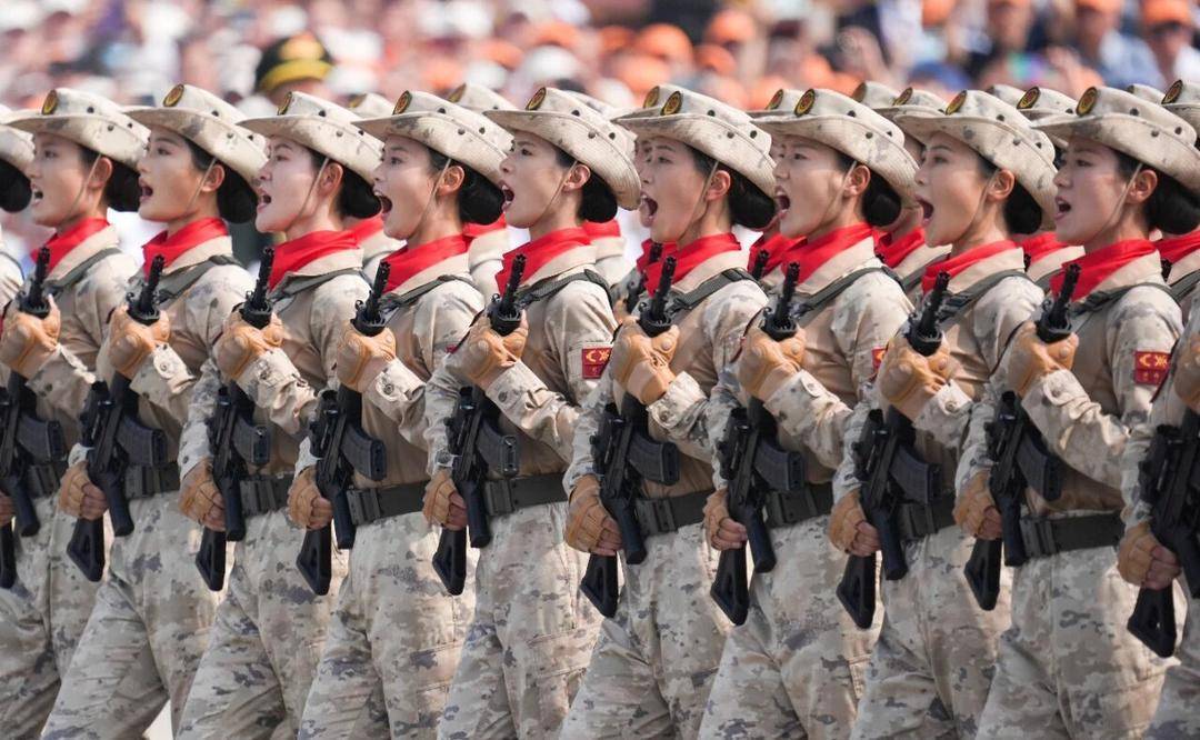 英姿飒爽！四川高校大四女生，亮相九三阅兵方队