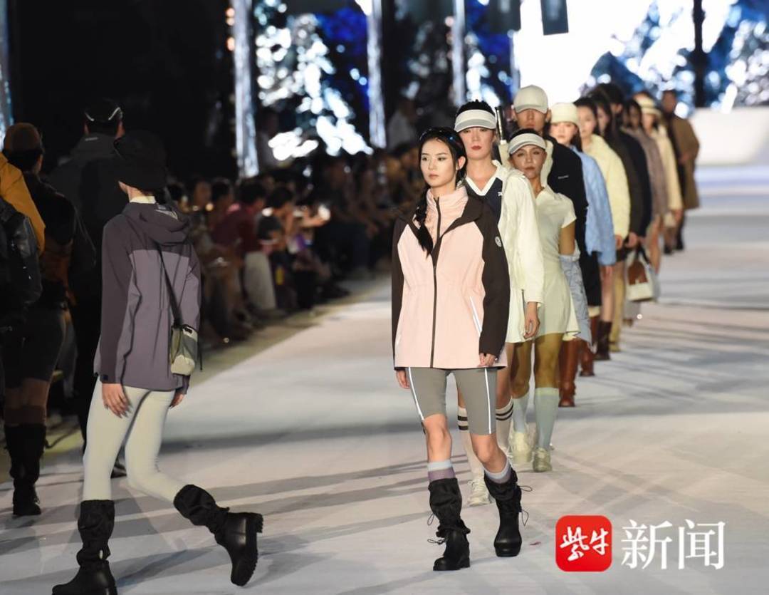 地标与时尚的化学反应!设计师主理人揭秘南京眼大秀台前幕后