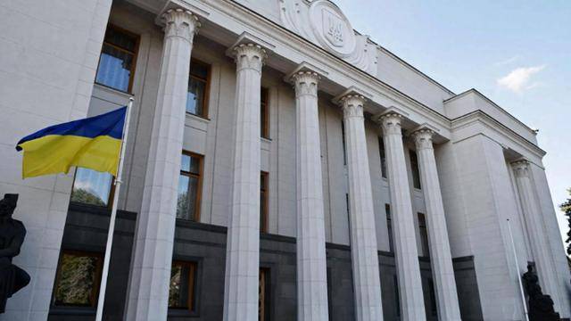 被要求下台后，泽连斯基决定停火，唯一请求竟如此卑微？