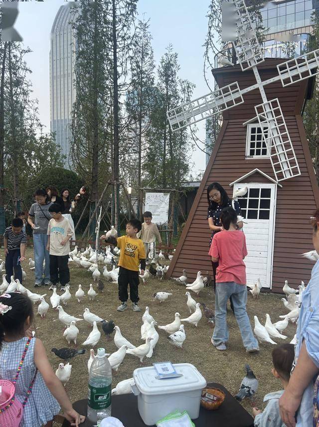 武汉三家商业体开业即顶流 这个长假去商业公园微度假