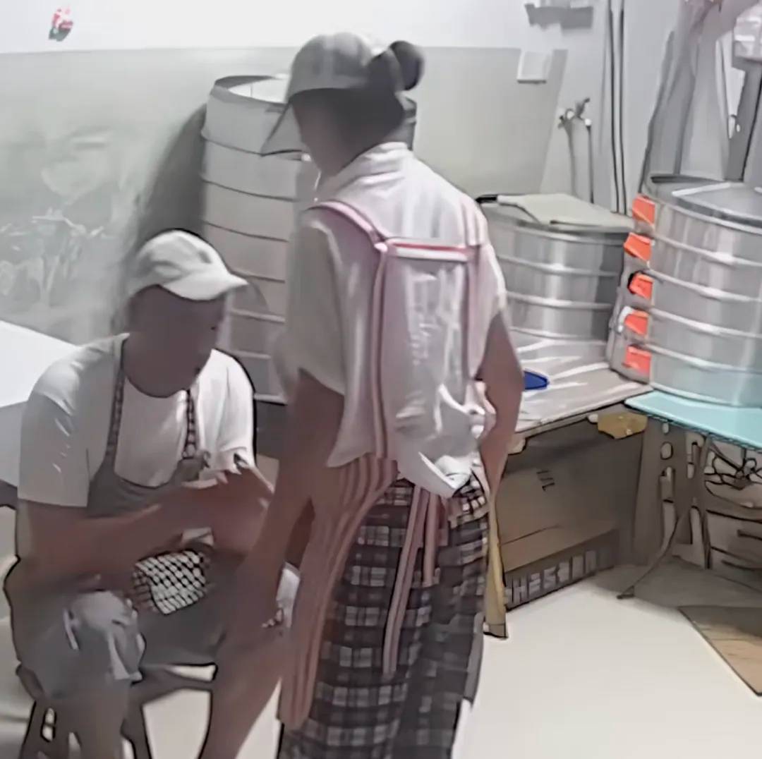 妻子抄起20斤油桶砸老公,“晚10秒,后果不堪设想……”