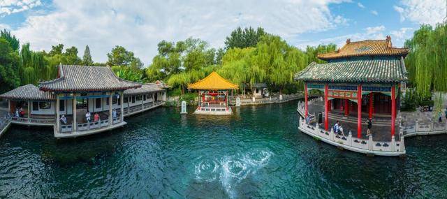 趵突泉地下水位突破30米大关!济南泉水进入最佳观赏季