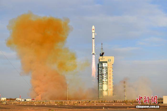 长二丁火箭第101发 中国成功发射试验三十一号卫星