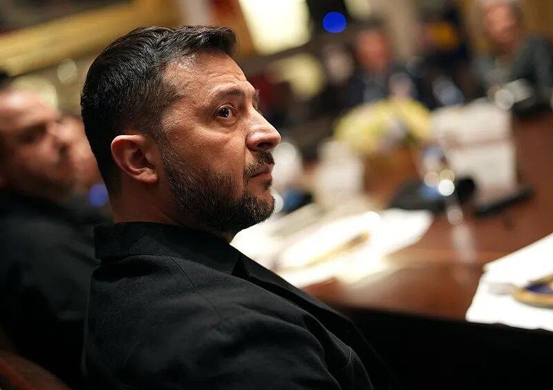 泽连斯基回应“特朗普不打算提供‘战斧’导弹” ：他没同意，但也没明确说“不”