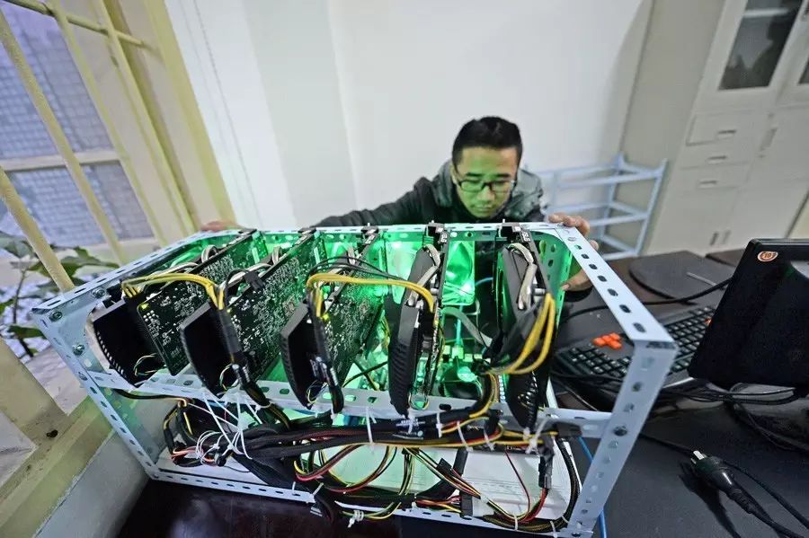 如何挖比特币(怎么挖比特币百度经验)